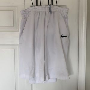 Nike Athletic Shorts Men’s XL